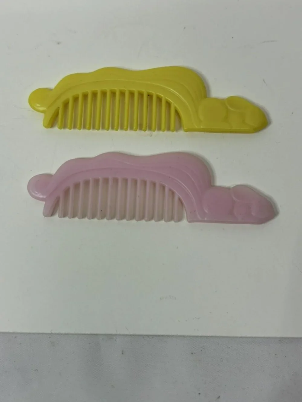 LOT of 2 Vintage Lovely Lady Locks Yellow & Pink Bunny Rabbit Combs Pixietails
